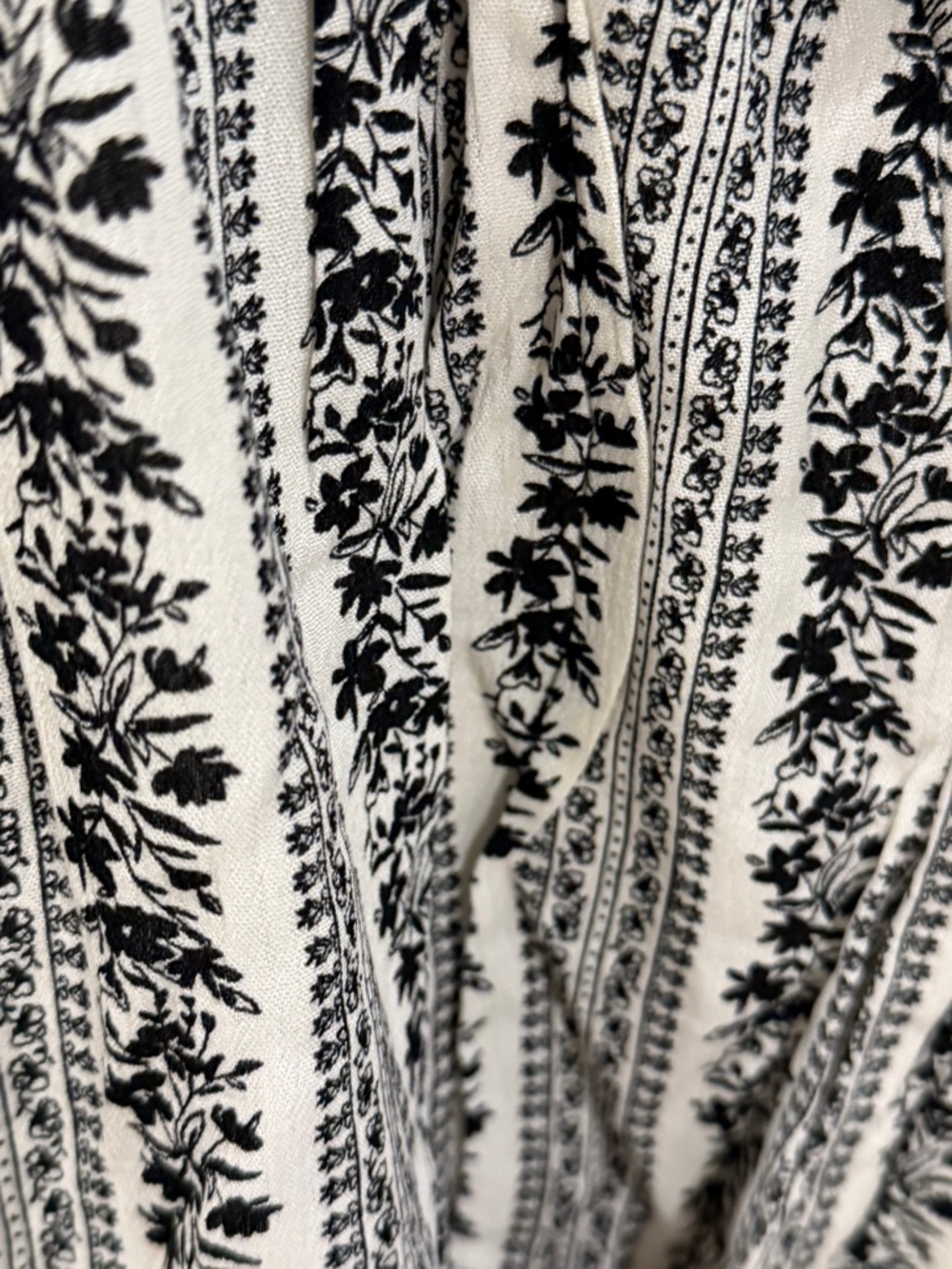 Heyson Black & White Floral Babydoll Blouse - Picture 3 of 6